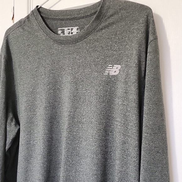 New Balance Men's Charcoal Long Sleeve Tee - Picture 3 of 4